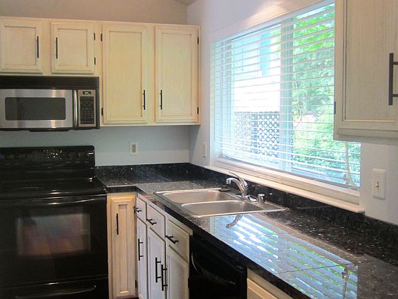 Stylish modernized kitchen