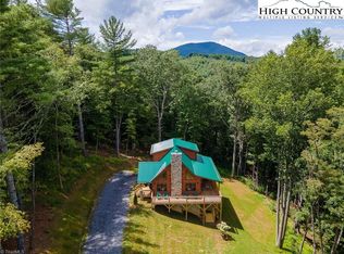 951 Woodland Dr, Jefferson, NC 28640