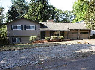 17837 Oatfield Rd, Gladstone, OR 97027