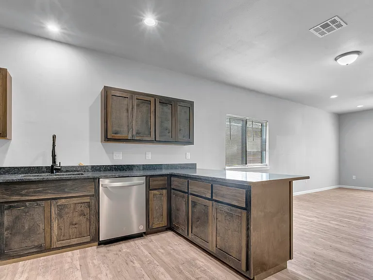 3924 Southport Dr #A — Photo 12