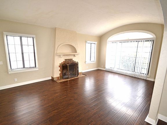 2nd image of 646 Arden Ave