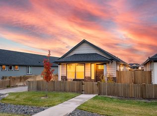 3264 NW 10th St, Redmond, OR 97756