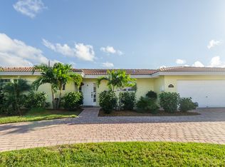 906 SE 11th St, Deerfield Beach, FL 33441