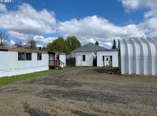 546 Tipton Rd, Roseburg, OR 97471