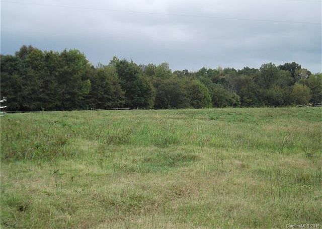 2nd image of 3226 Edwards Rd