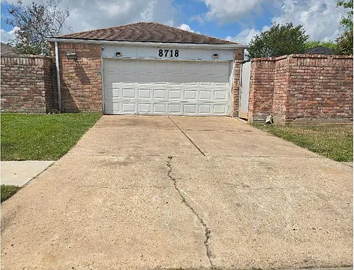8718 Brummel Dr Photo 1
