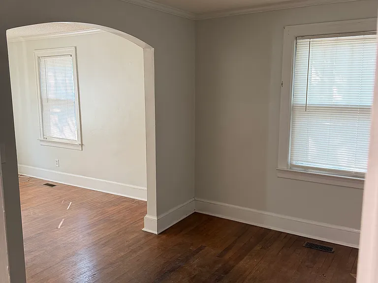 1715 Cherokee Rd — Photo 3