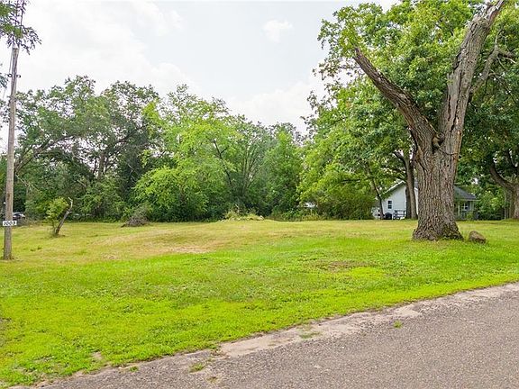 3rd image of 1005 Grant Street