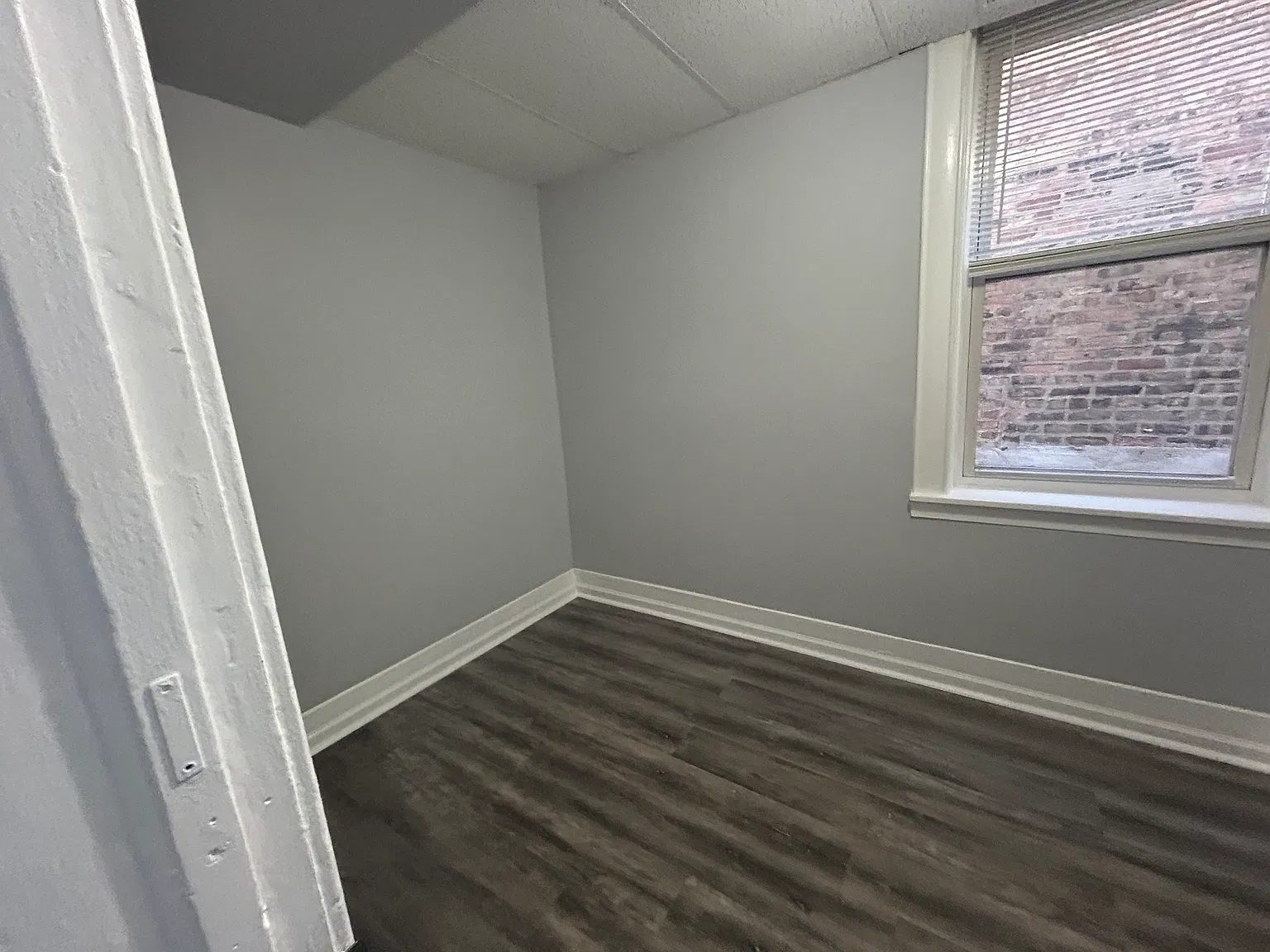 1 bed, 900 sqft, $1,250 — Photo 3