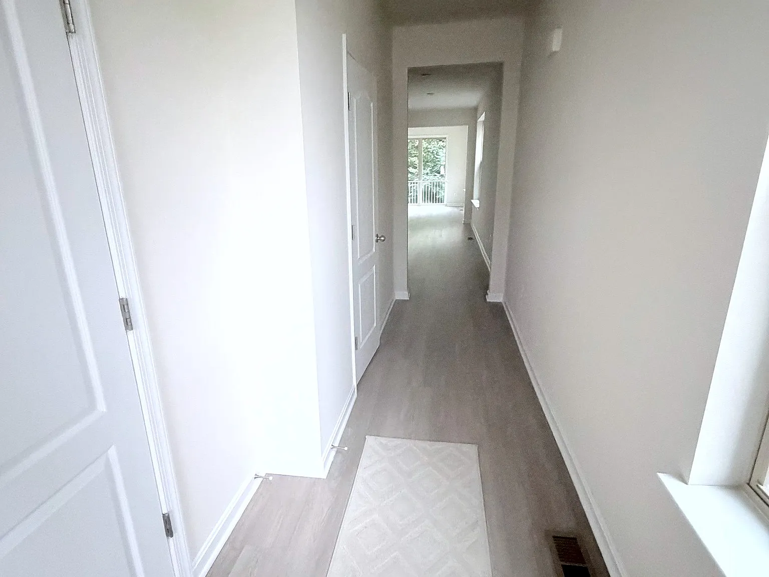 4 bed, 3.5 bath, 3280 sqft, $3,450 — Photo 2