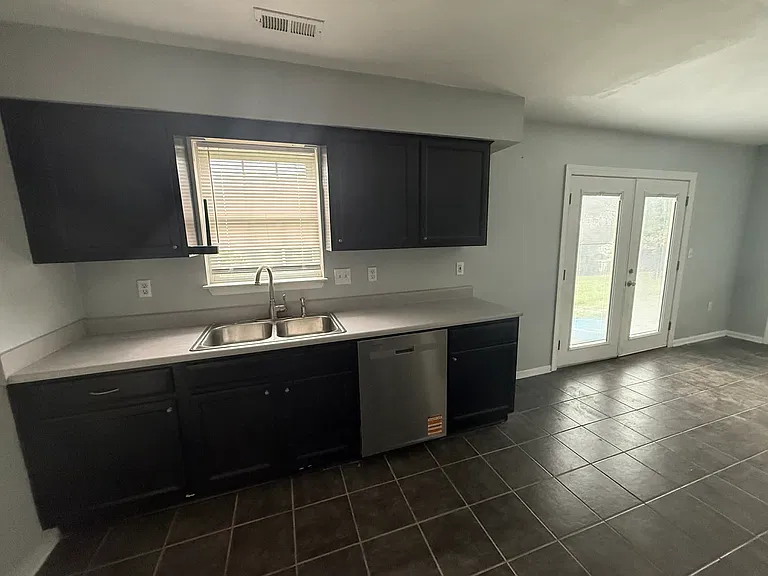 4826 Golfview Dr NE — Photo 8