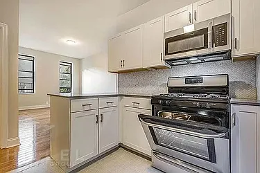 Rented by Hillel Realty Group