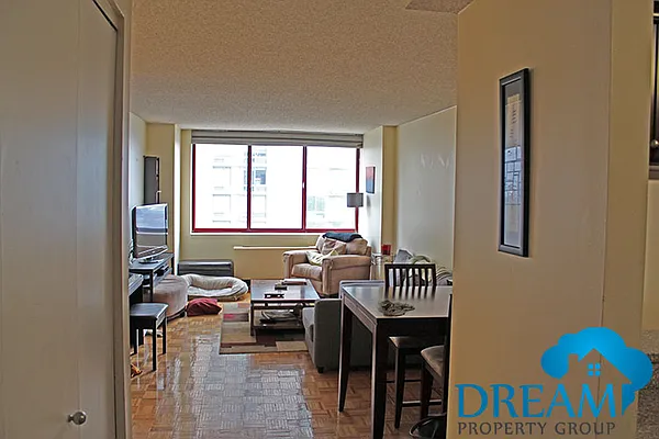 Rented by Dream Property Group LLC | media 1