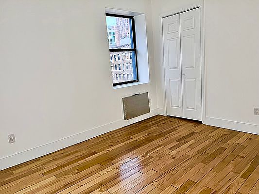 4th image of 340 E 90th St APT 4C