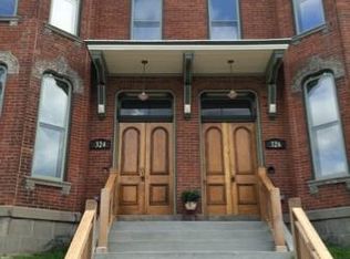 326 W Locust St #1, Dubuque, IA 52001