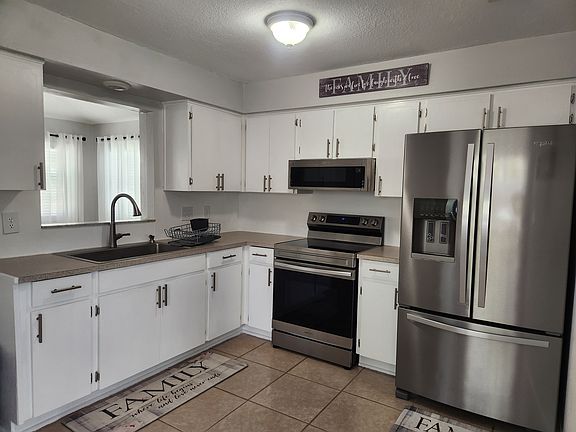5th image of 865 7th St S #2