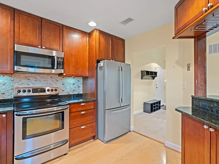 3151 Anchorway Ct #D — Photo 7