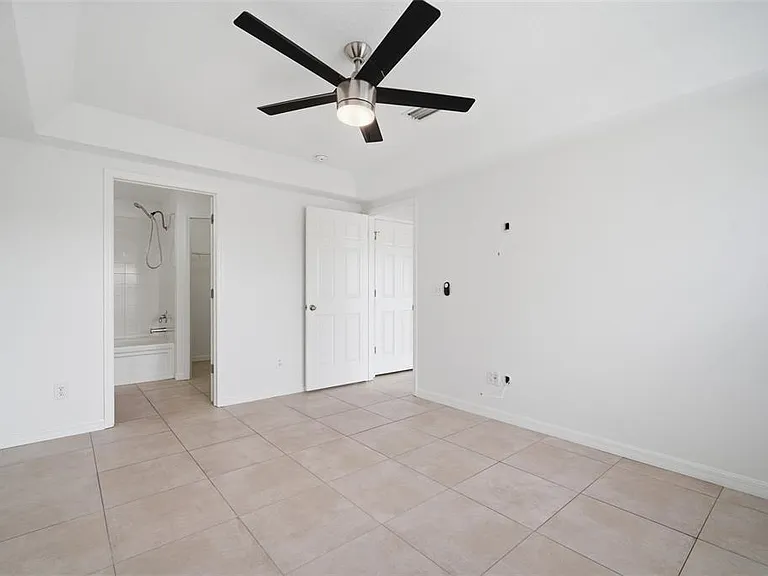 10604 Lakeside Vista Dr — Photo 17