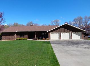 956 Bay View Dr, Mosinee, WI 54455