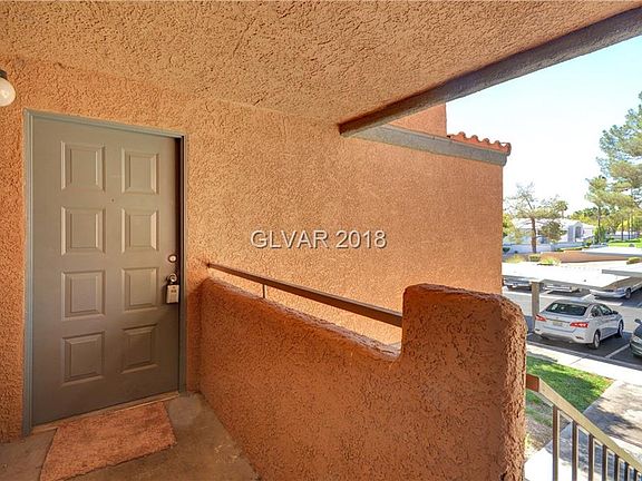 3rd image of 230 Mission Newport Ln APT 202