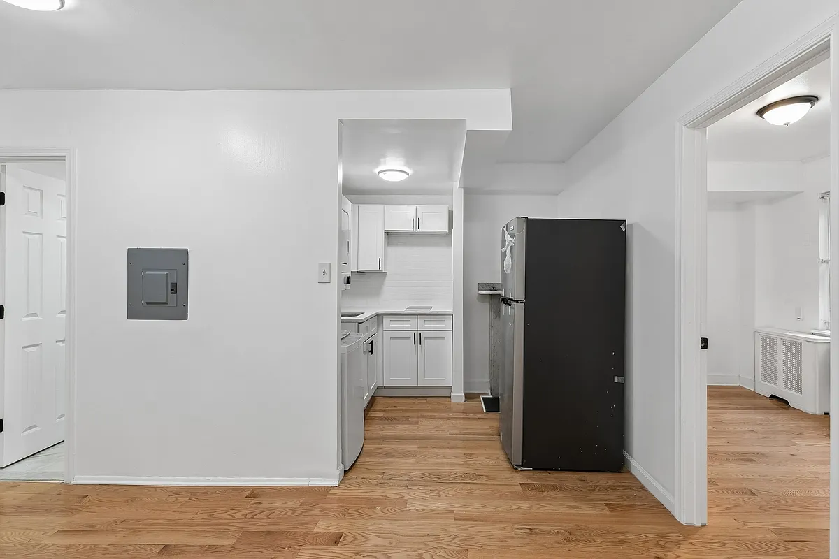 Building Photo - 1225 Spruce St #3F