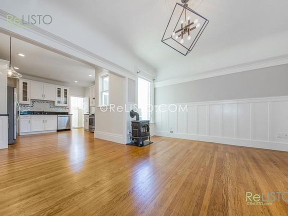 5th image of 182 Guerrero St