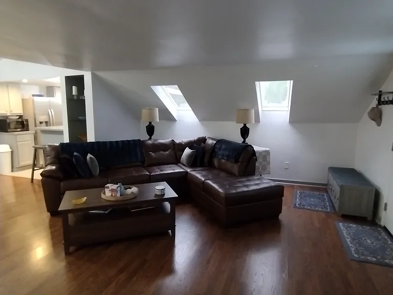 2328 Cedar Ln #B — Photo 4