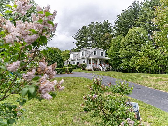 2nd image of 73 Crest Dr