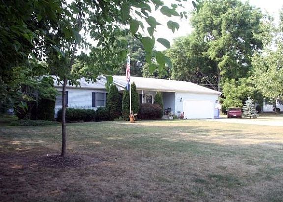 2nd image of 4551 S Ridge Rd