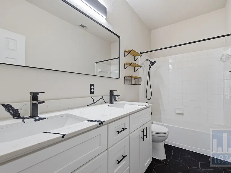 2217 Speidel Dr — Photo 25