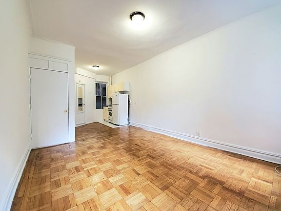 2nd image of 107 E 88th St #F
