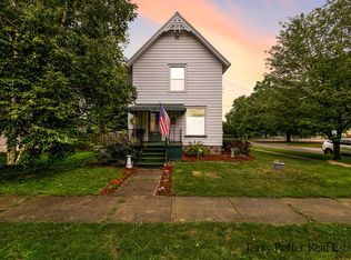 403 Pearl St, Belding, MI 48809