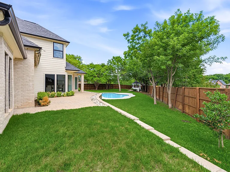 4805 Mill Creek Dr — Photo 33