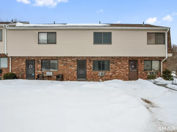 820 Matthews Street #19, Bristol, CT 06010