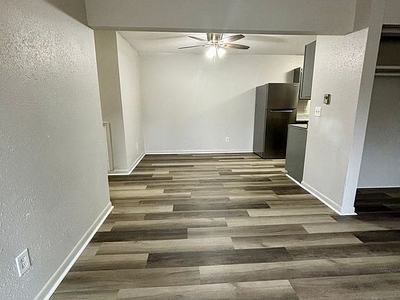 5th image of 405 W Donald St #512-103