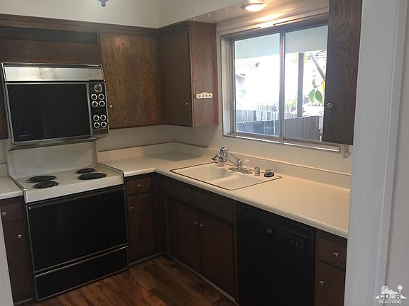 5th image of 23042 Nadine Cir Unit A