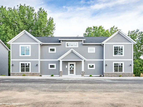 4 Mile Place, 1146 Four Mile Rd NW #1148, Grand Rapids, MI 49544