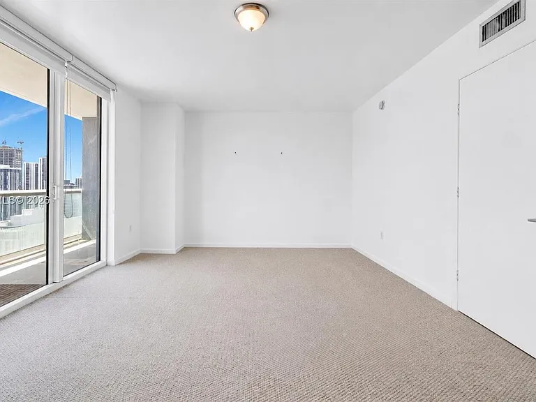 50 Biscayne Blvd #4203 — Photo 16