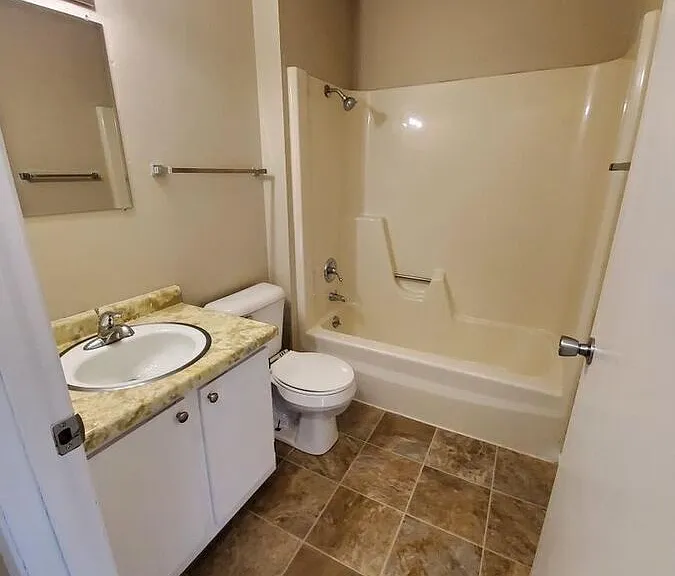 1426 1st Ave E #1B — Photo 8
