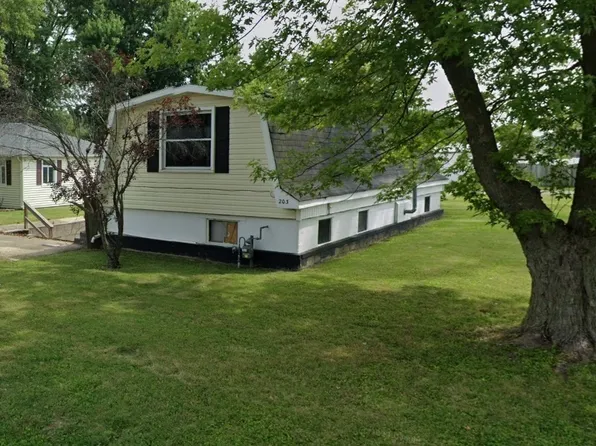 203 N 4th St, Elwood, IN 46036