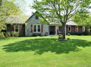 1848 Hillcrest Dr, Delafield, WI 53018