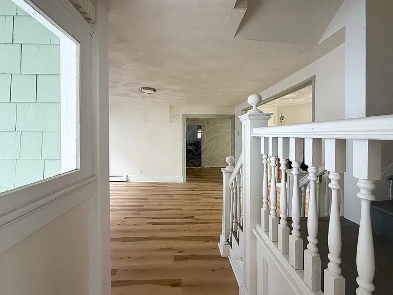 59 Spencer Ave — Photo 4