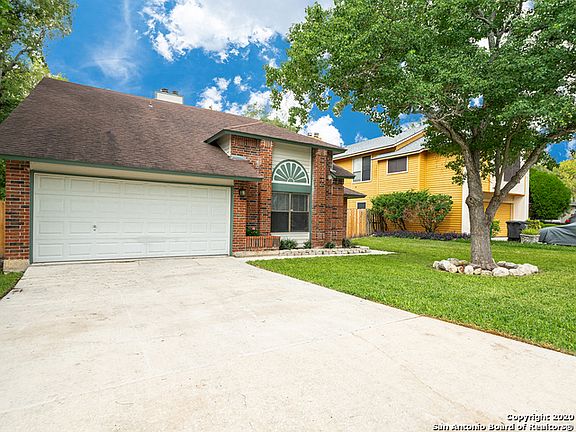 2nd image of 16919 Vista Forest Dr