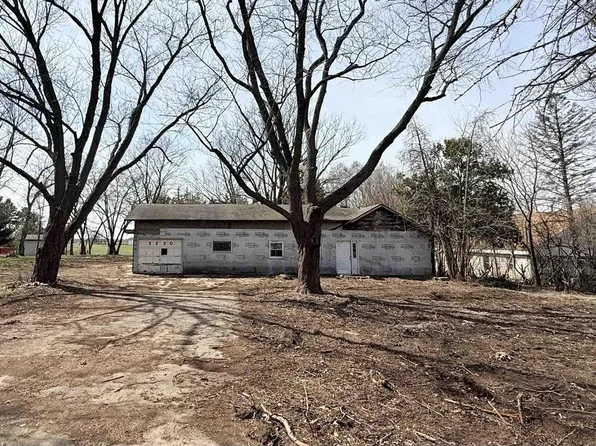 3230 South Oakhill Avenue, Janesville, WI 53546