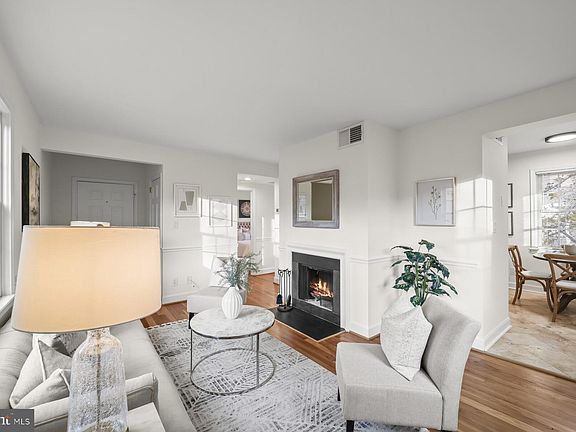 4th image of 1113 N Pitt St APT 3A