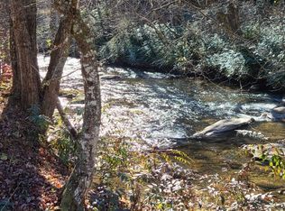 12 McDonald Rd, Hayesville, NC 28904