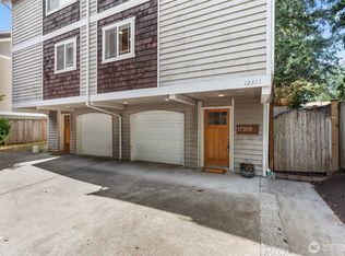 12311 Roosevelt Way NE #B, Seattle, WA 98125