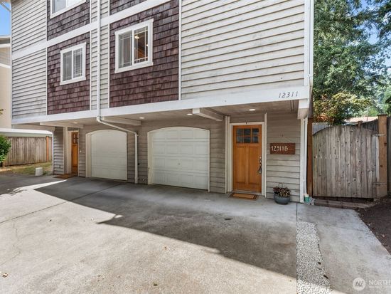 12311 Roosevelt Way NE #B, Seattle, WA 98125