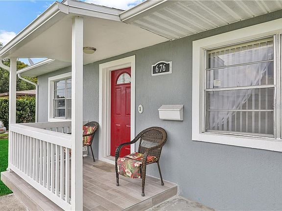 2nd image of 676 Avenue K SE