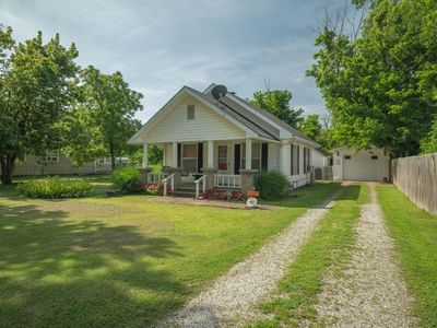 161 E Main Street, Goodman, MO, 64843